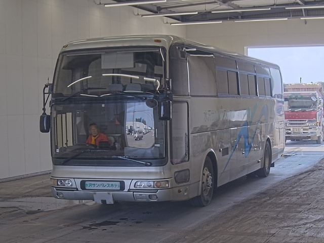 MITSUBISHI AERO QUENN 1997