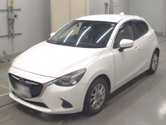 MAZDA DEMIO 2016