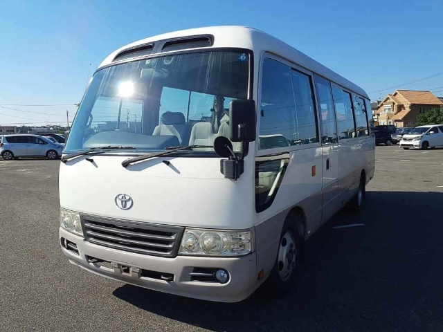 TOYOTA COASTER 2010