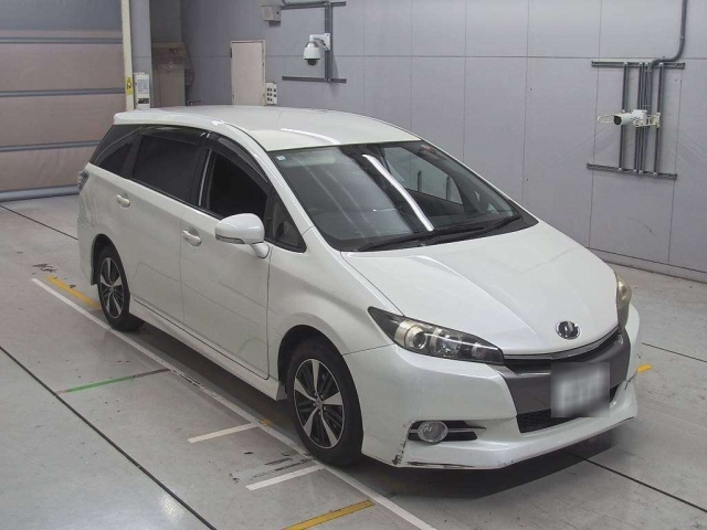 TOYOTA WISH 2012