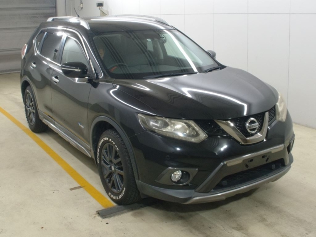 NISSAN X-TRAIL HYBRID 2015