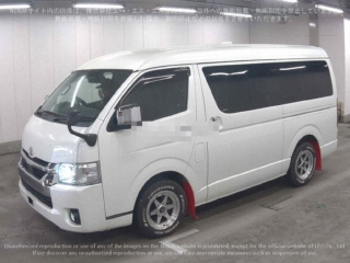 TOYOTA HIACE VAN 2021