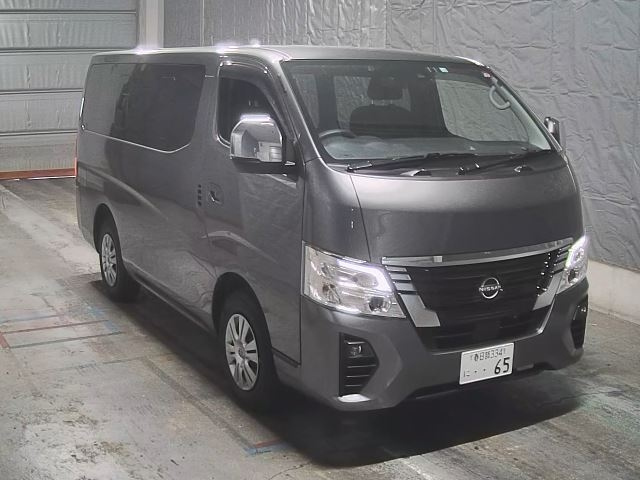 NISSAN CARAVAN 2022