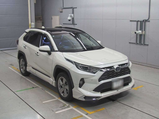 TOYOTA RAV4 2021