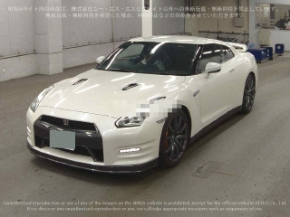 NISSAN GT-R 2013