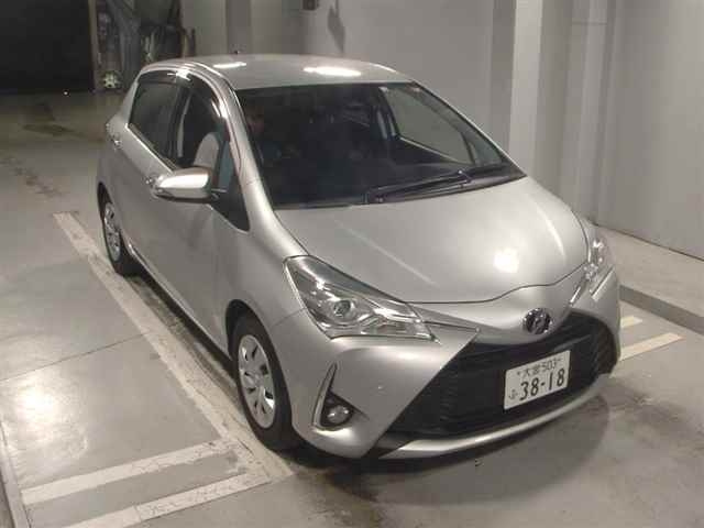 TOYOTA VITZ 2020
