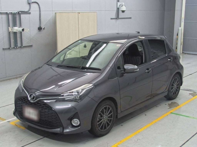 TOYOTA VITZ 2014