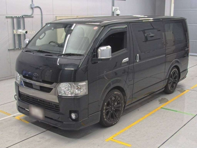 TOYOTA HIACE VAN 2021