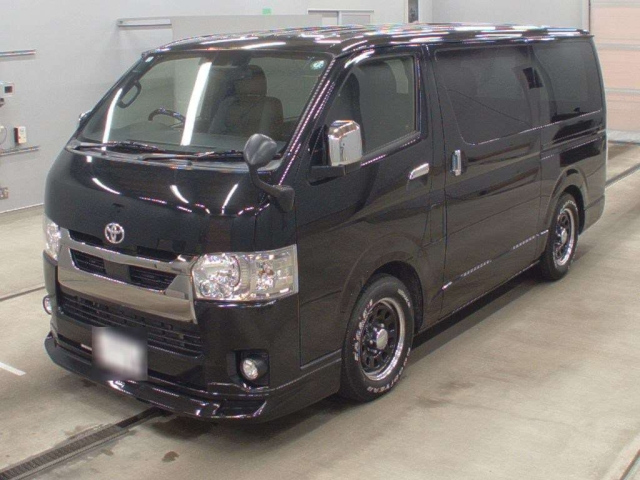 TOYOTA HIACE VAN 2021