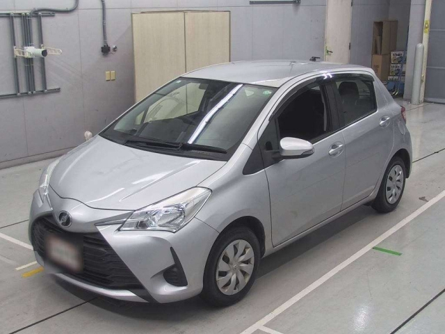 TOYOTA VITZ 2019
