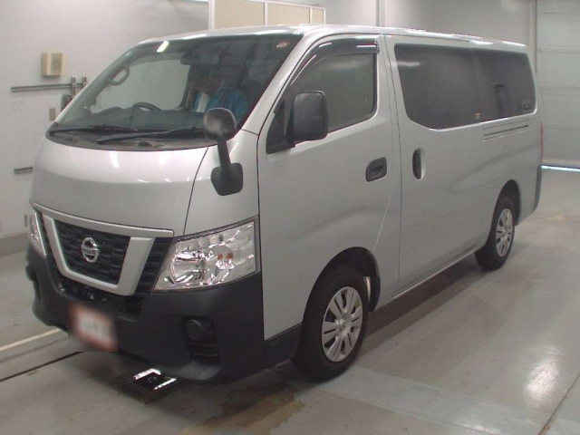 NISSAN CARAVAN 2020
