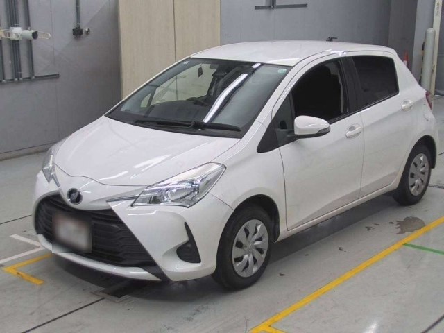 TOYOTA VITZ 2018
