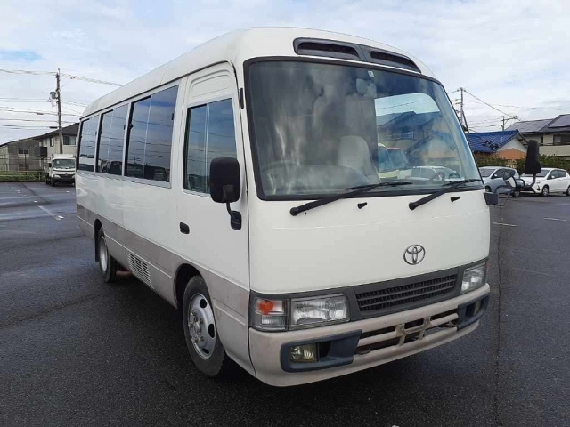 TOYOTA COASTER 2004